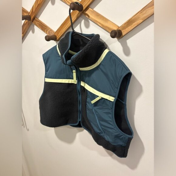 Free People Movement Hit the Slopes Cropped Fleece Vest. - Picture 5 of 5